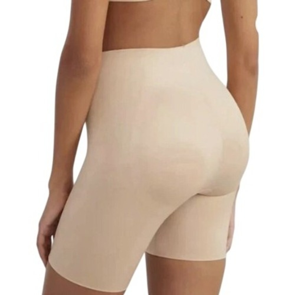 NWT Spanx Booty Booster Mid-Thigh Short Beige Butt Enhancer Lightweight Shape 1X